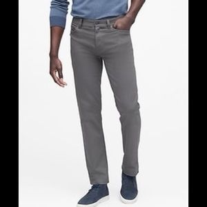 NWT Slim Traveler Pant 34/32
